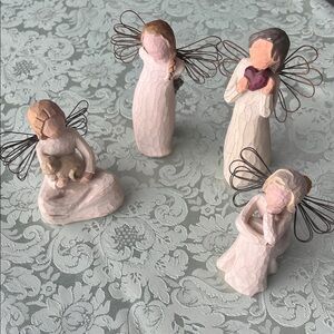 Set of Four Willow Tree Angel Figurines with Wire Wings By Susan Lordi